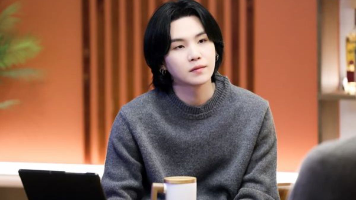 when-bts-suga-wanted-to-disappear-from-spotlight-amidst-crazy-fan-frenzy-bangtantv-shuchita-episode-11-lee-nayoung-korean-pop-culture-k-pop-boy-band